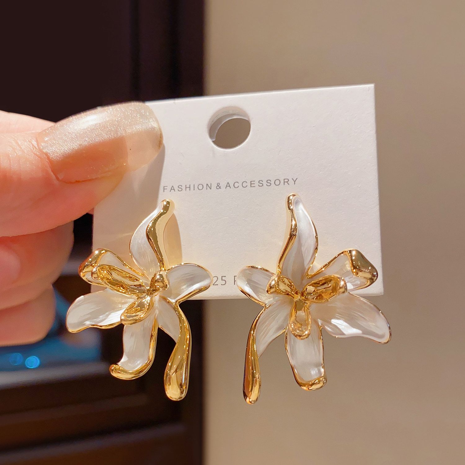2025新款复古夸张金属花朵耳环女高级感时尚轻奢气质小众设计耳钉,饰品/流行首饰/时尚饰品新,耳环,淘宝优惠券,粉丝福利购,淘宝优惠卷