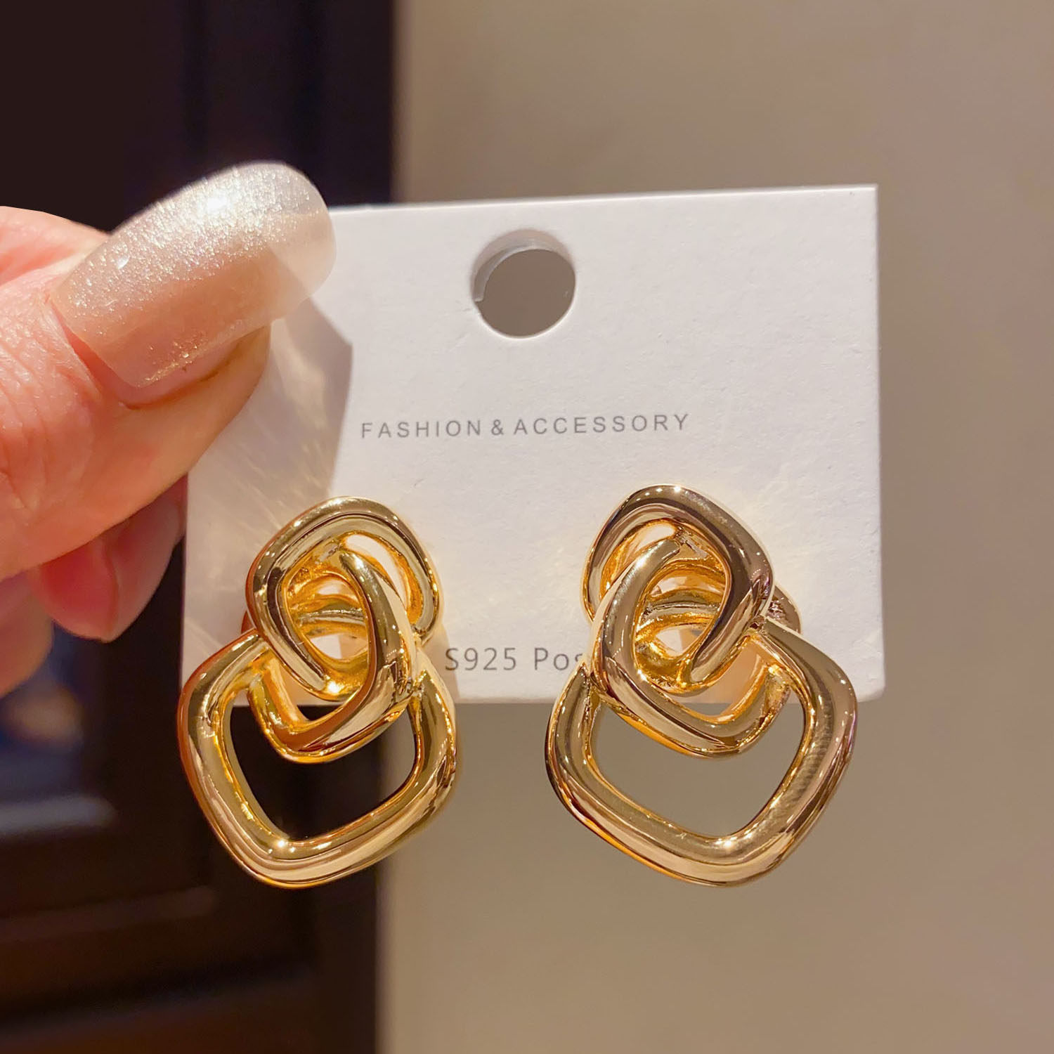 欧美复古夸张几何线条金色大耳环女气质高级感独特设计耳钉耳饰,饰品/流行首饰/时尚饰品新,耳环,淘宝优惠券,粉丝福利购,淘宝优惠卷