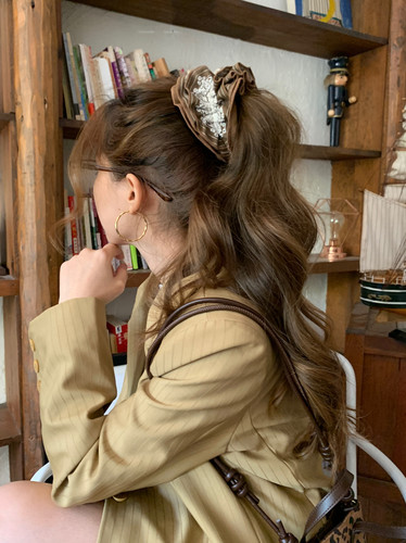 韩国原创刺绣2025新款高级感格纹褶皱香蕉夹头少女发夹头饰发饰女