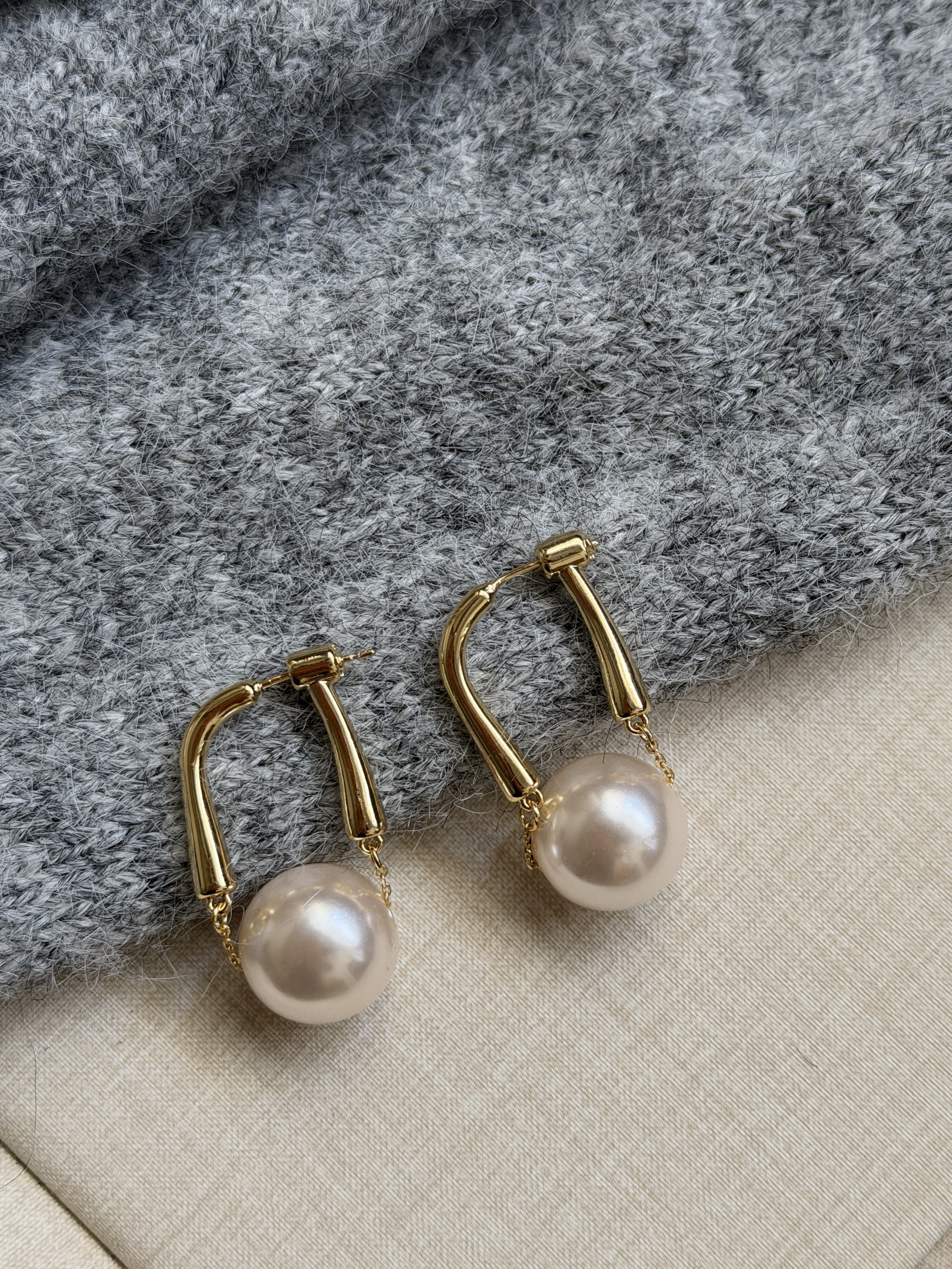 韩国进口2025新款高级感珍珠耳环女轻奢小众设计耳圈耳扣耳饰