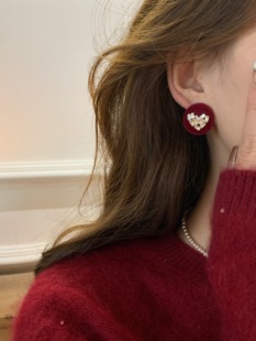 红色耳环丝绒爱心耳钉女纯银小巧精致秋冬高级感简约气质耳饰2025