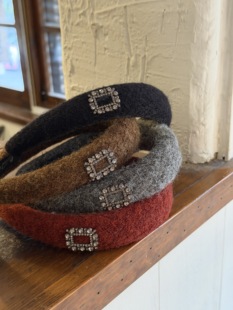 韩国进口2025新款高级感毛毛黑色发箍女秋冬高颅顶头饰宽边头箍