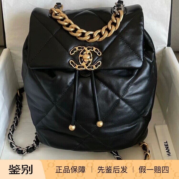 香奈儿19bag经典羊皮双肩背包