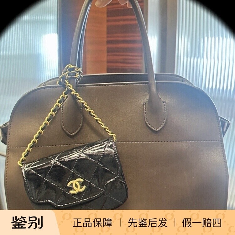 奢店代购 2025a新款 CHANEL/香奈儿 小羊漆皮流苏链条手拿单肩包