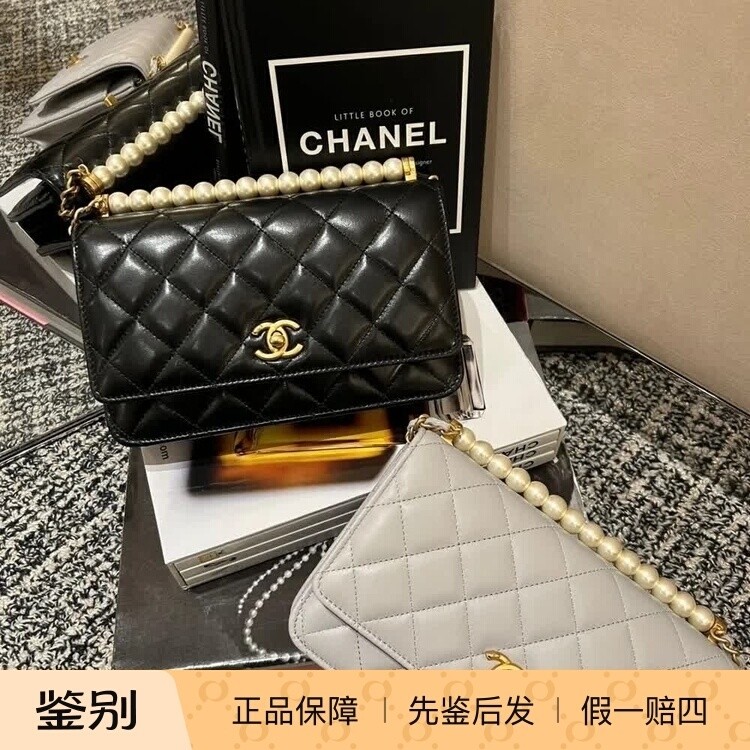 奢店代购 2025p 新款Chanel/香奈儿 羊皮珍珠手柄 woc发财单肩包