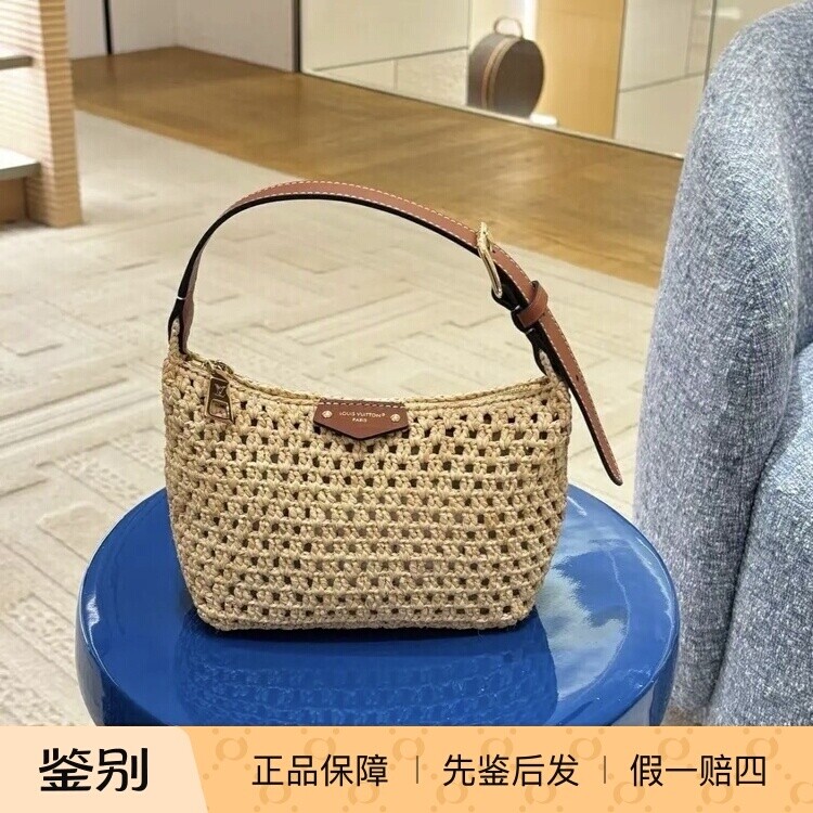 奢店代购 2025新款 LV/路易威登 HILLS POCHETTE 手拿包 M14304