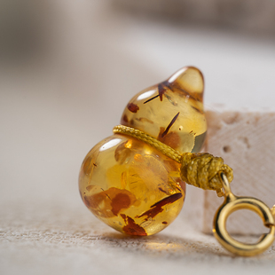 花珀葫芦脖挂银扣头精工玲珑小巧锁骨链吊坠琥珀女士 韶光