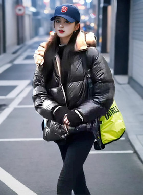 时尚黑色立领白鹅绒休闲羽绒服外套冬季新款女宽松拼色加厚面包服