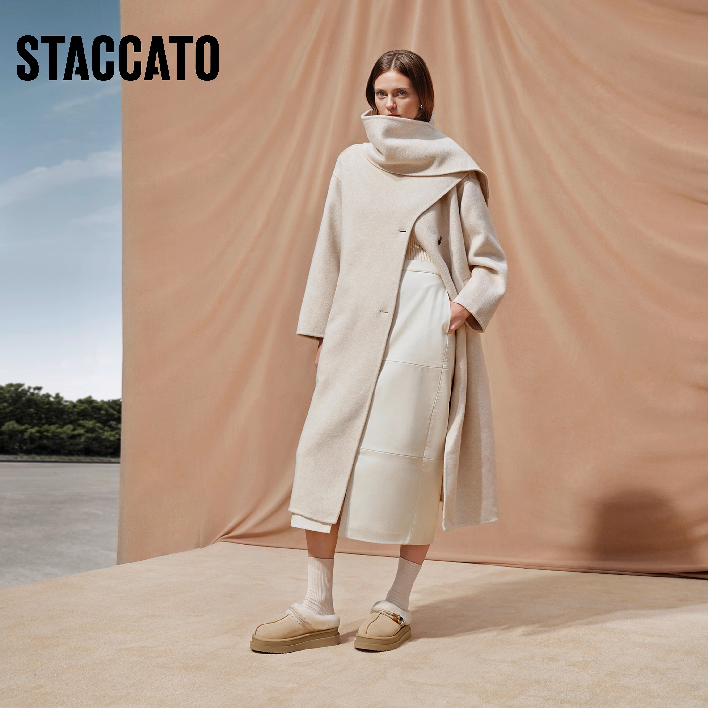 思加图雪团团雪地靴加绒保暖短靴