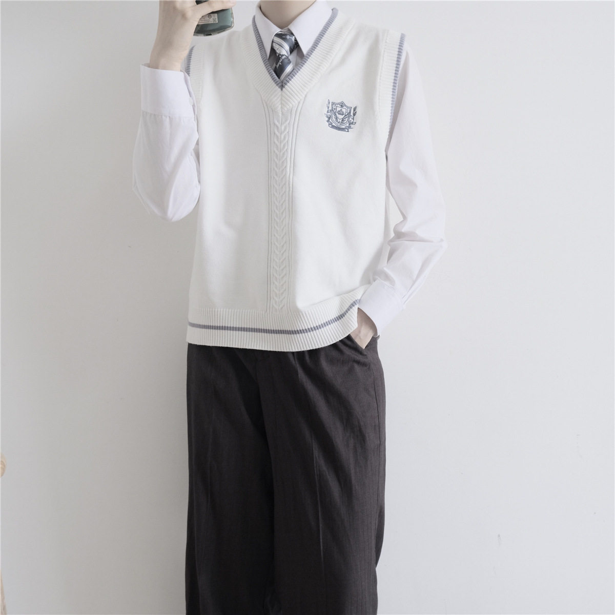 津渡高 jk/dk制服男款针织衫白背心 无袖V领毛衣学院风学生班服
