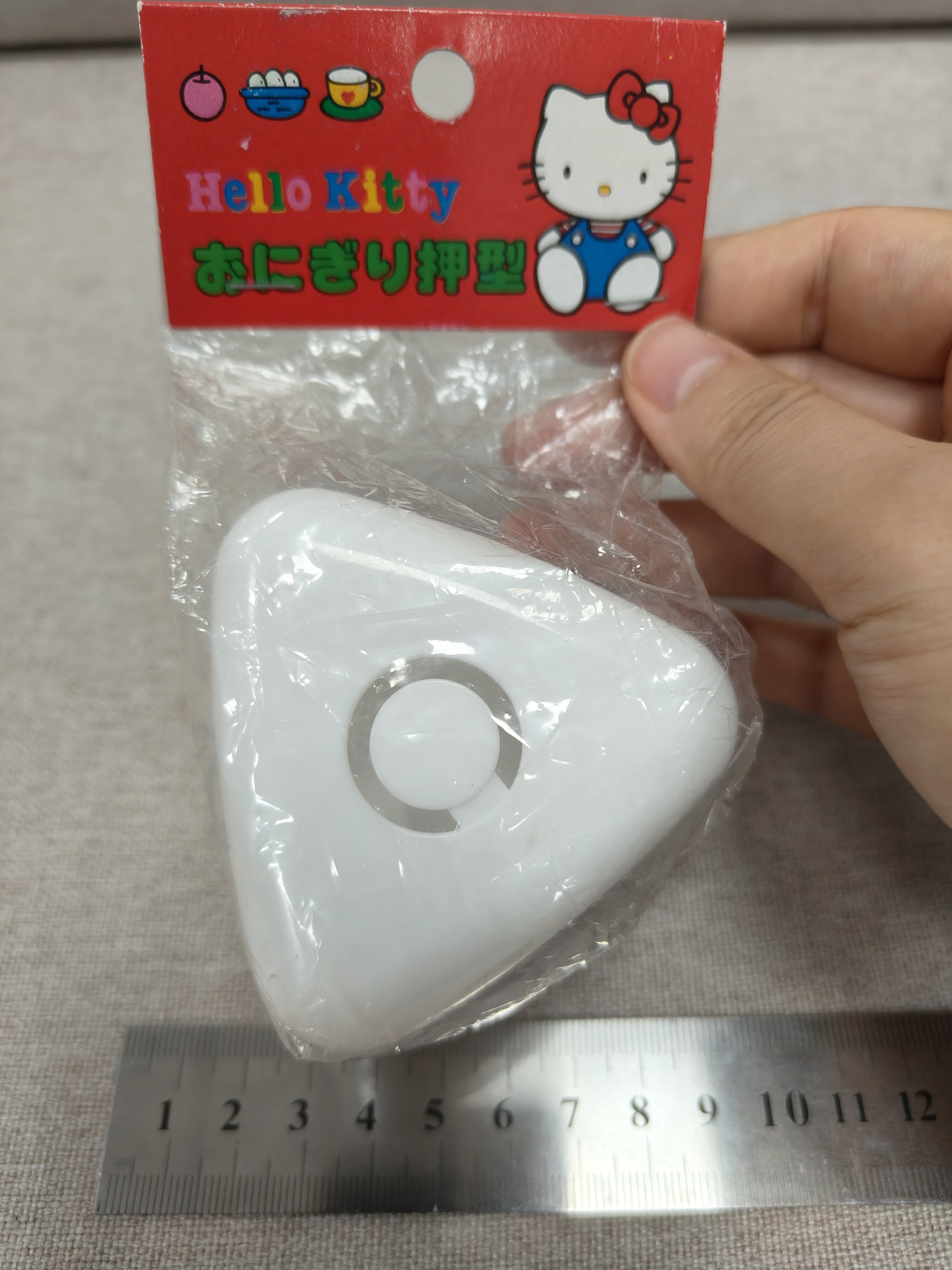 Hellokitty中古稀有1991年三角饭团模具