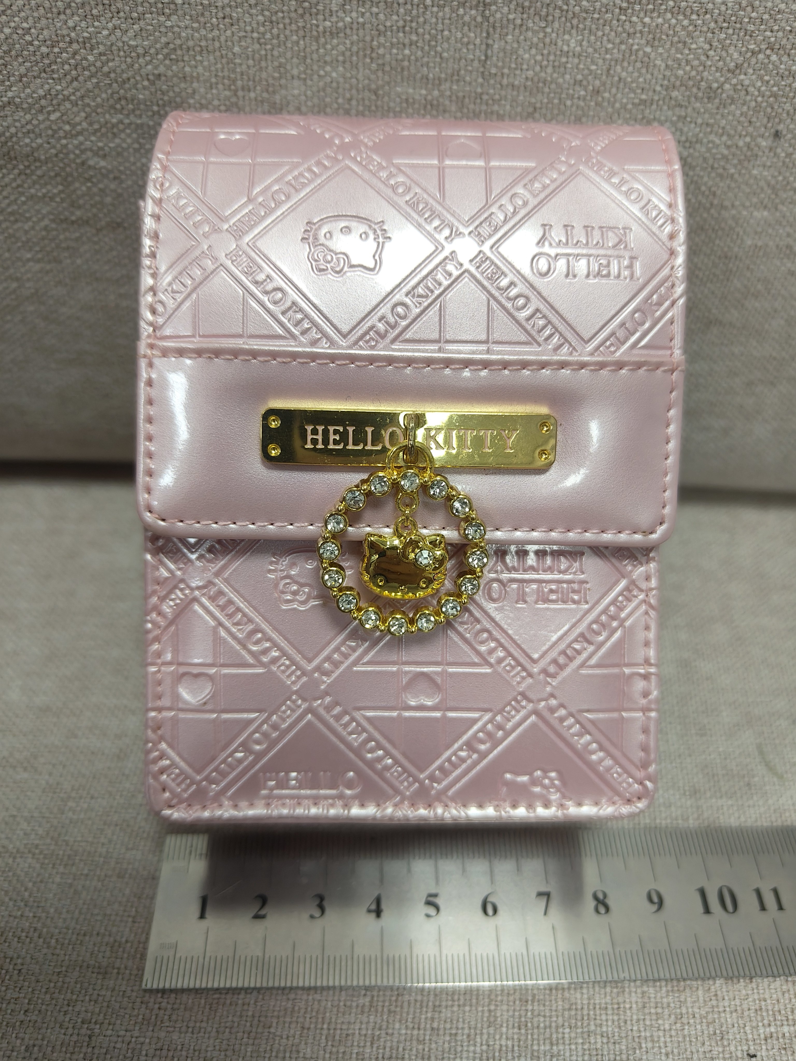 Hellokitty稀有绝版粉色漆皮包包基本全新状态好