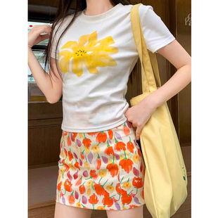 美式 t恤女夏季 ins小众设计感花朵减龄修身 显瘦短上衣 辣妹正肩短袖