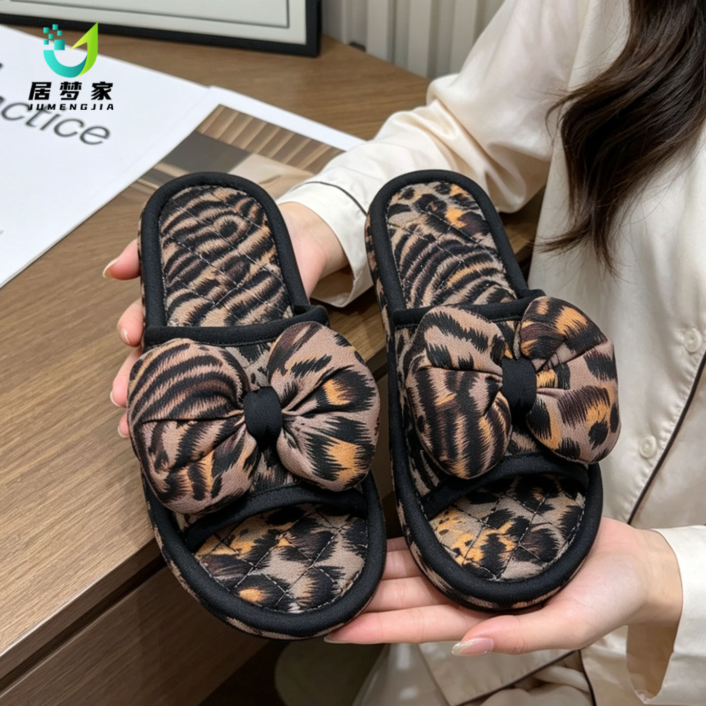 居梦家豹纹韩版奢华布艺蝴蝶结男女情侣家居室内地板拖鞋静音防滑