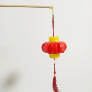 废物利用手工灯笼儿童创意制作环保变废为宝制作小学生彩瓶盖灯笼