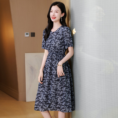 今年流行特惠热销现货桑蚕丝连衣裙女2026新款宽松显瘦抽绳收腰
