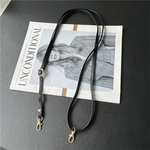 斜挎挂绳适用于手机壳挂绳男女款挂件背带绳斜挎绳挂脖仿皮质挂绳背包卡包绳可调节链条