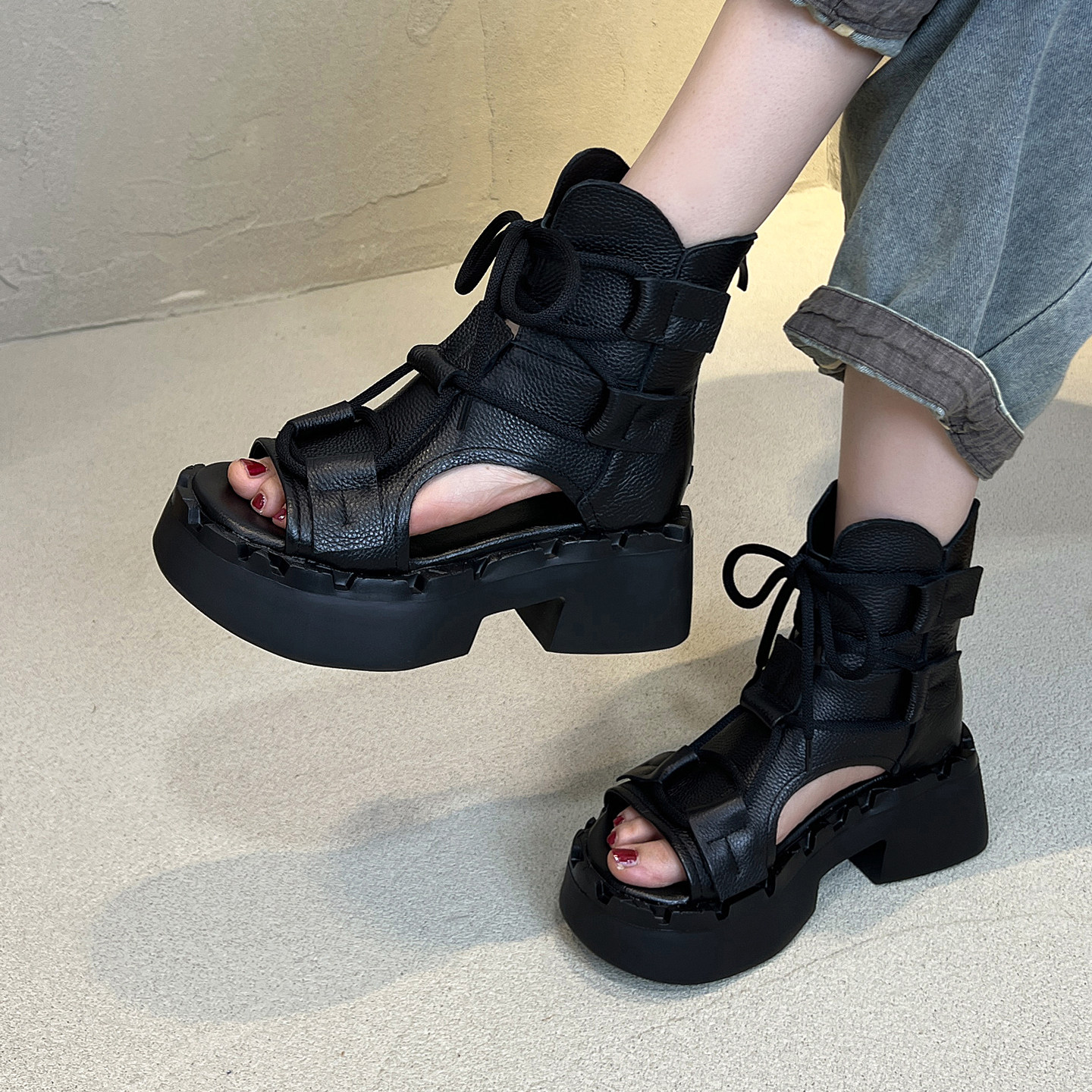 2026春新新款复古风镂空罗马凉鞋女露趾厚底增高真皮百搭高帮凉靴