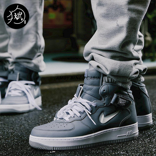 NikeAirForce1MisQSNYC