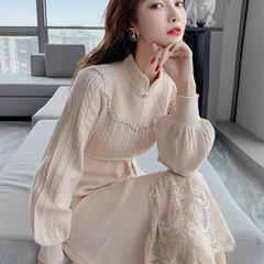 法式气质高端白色改良旗袍针织连衣裙女秋冬配大衣裙子2024年新款