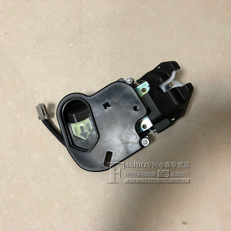 适用于八代思域尾盖锁机后备箱 行李箱锁机 尾箱中控锁06-11年款