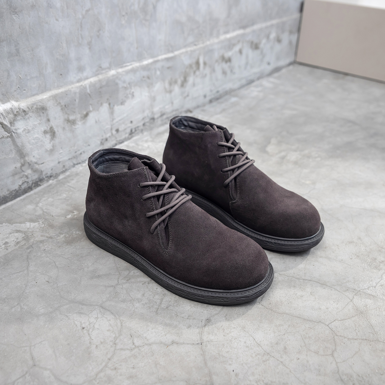 2025秋冬新款男士真皮马丁靴