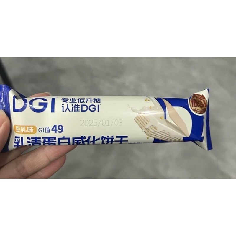 DGI豆乳蛋白棒威化饼干办公室休闲零食层层香酥脆而不腻独立包装图片