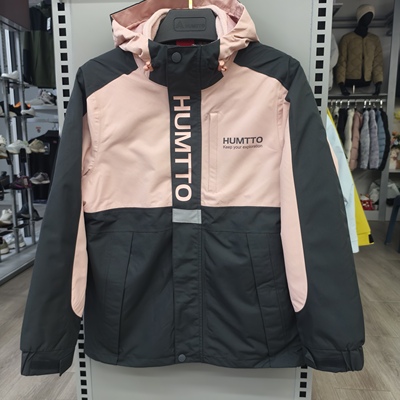 23C942悍途户外女款冲锋衣