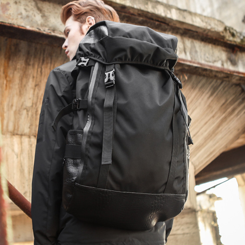 登山包男潮牌超大容量旅行背包户外运动徒步双肩包轻便旅游行李包