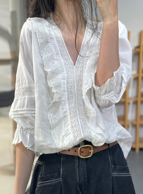 素凡卡春夏韩版时尚V领小清新蕾丝拼接甜美减龄纯色松紧袖衬衫女