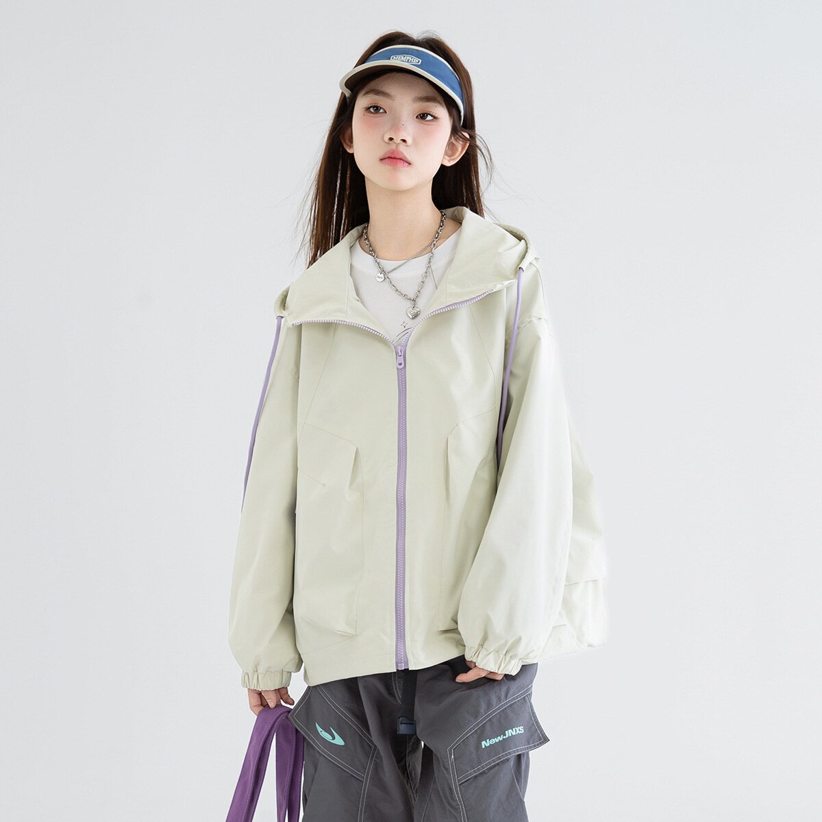 女童春秋款户外休闲风连帽冲锋衣中大童工装夹克初中生百搭外套潮
