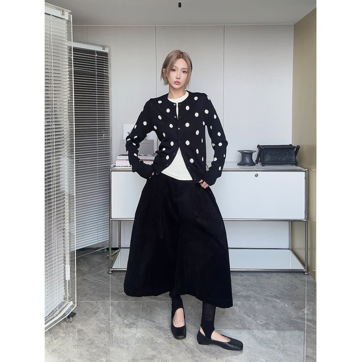 IAMCPLUS 2025AW 复古波点毛衣开衫