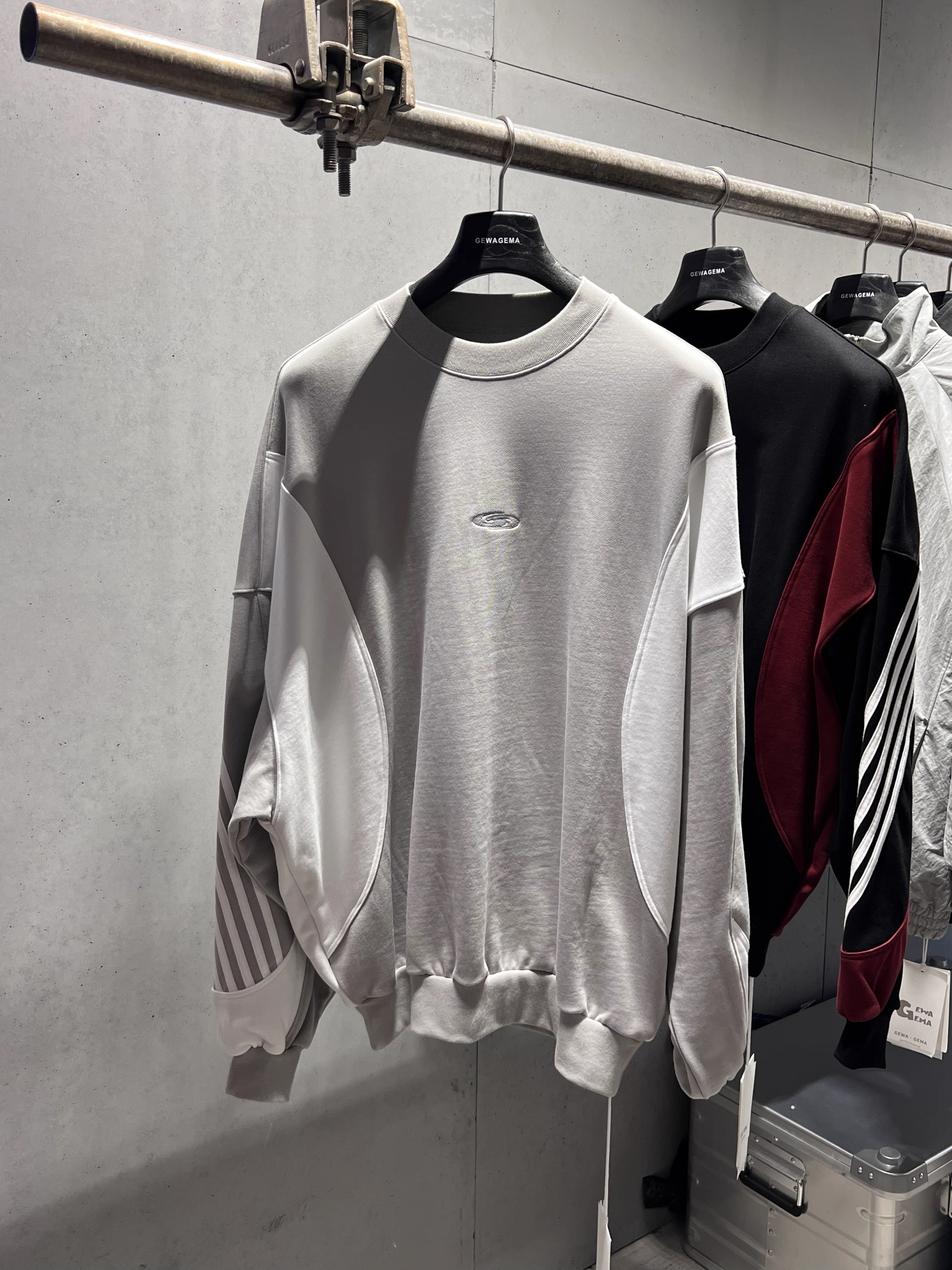 国潮原创GEWAGEMA2025秋冬刺绣拼接圆领卫衣男女同款宽松潮牌大码