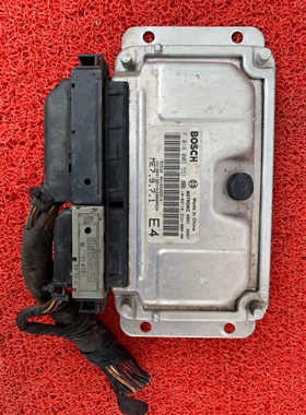 适用荣威550名爵6汽车发动机电脑板ECU/F01R00D552F01R00D551保用