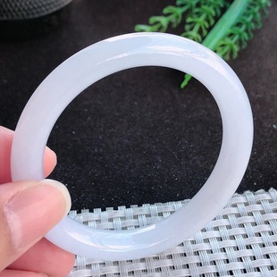 9.2 缅甸A货翡翠52.5 8.5老坑起胶月光白圆条手镯 假一赔十