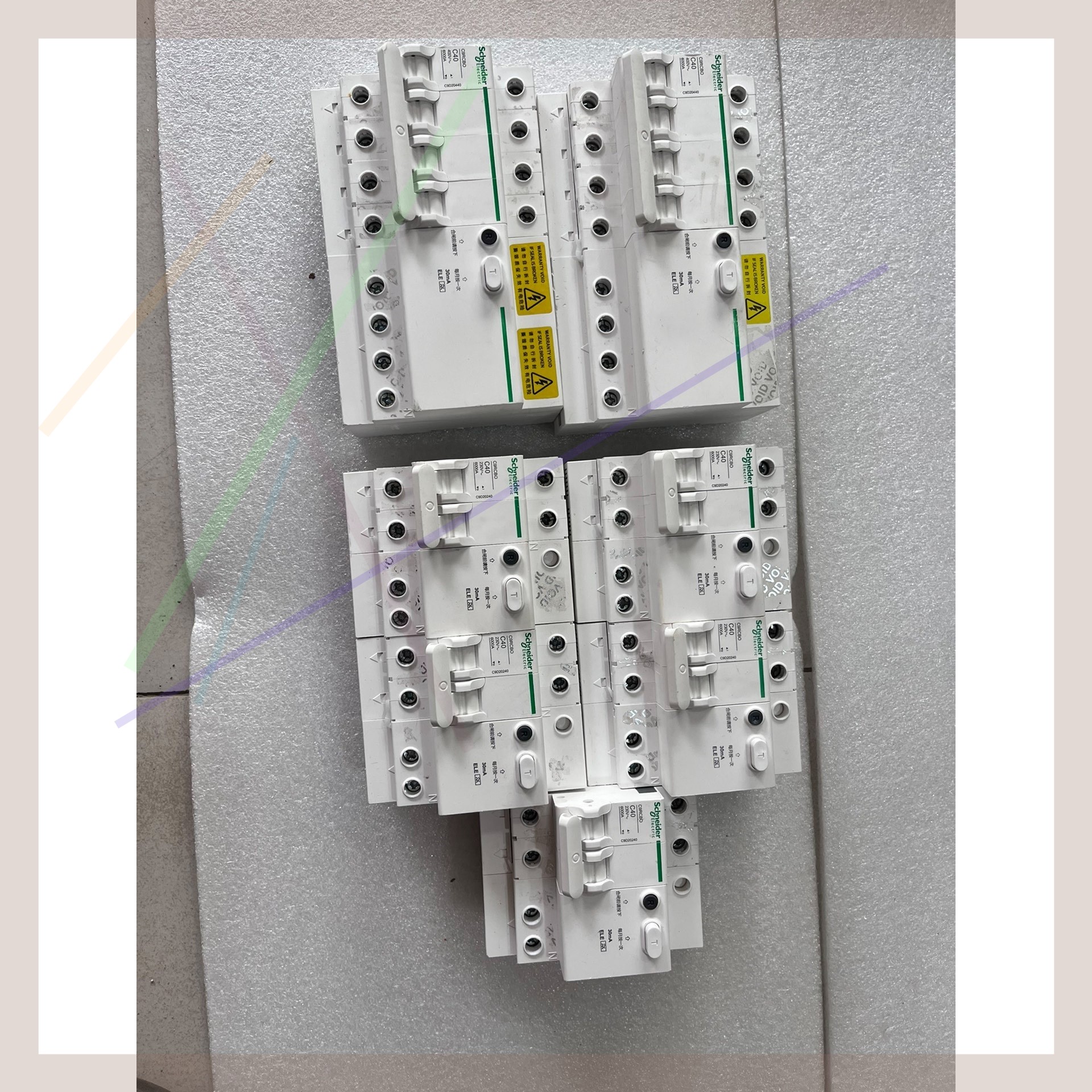 A施耐德C9系列漏电保护器，2P40/4P40A，实物图片，询价