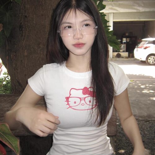凡他姨【娇俏KT】夏季可爱眼镜kitty印花T恤修身正肩圆领短袖掐腰