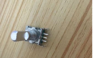 ALPS编码器 EC11B15202AA 轴长20MM 定位数30脉冲数15 直拍