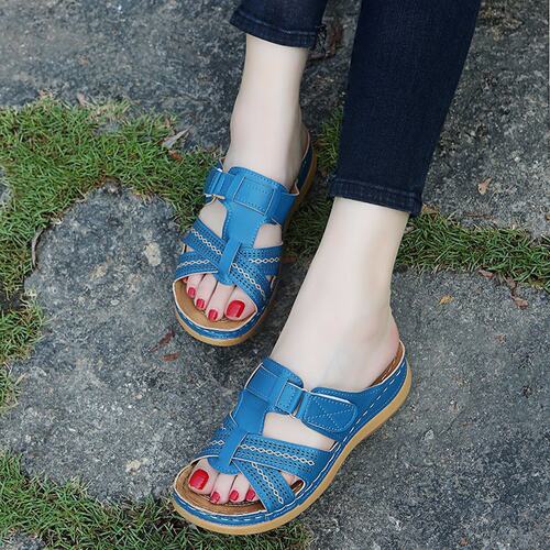 大码镂空后空女凉鞋 Women Large hollowed out half slipper