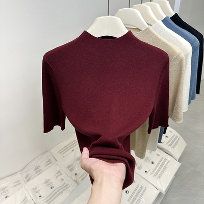 羊毛半高领修身显瘦打底衫