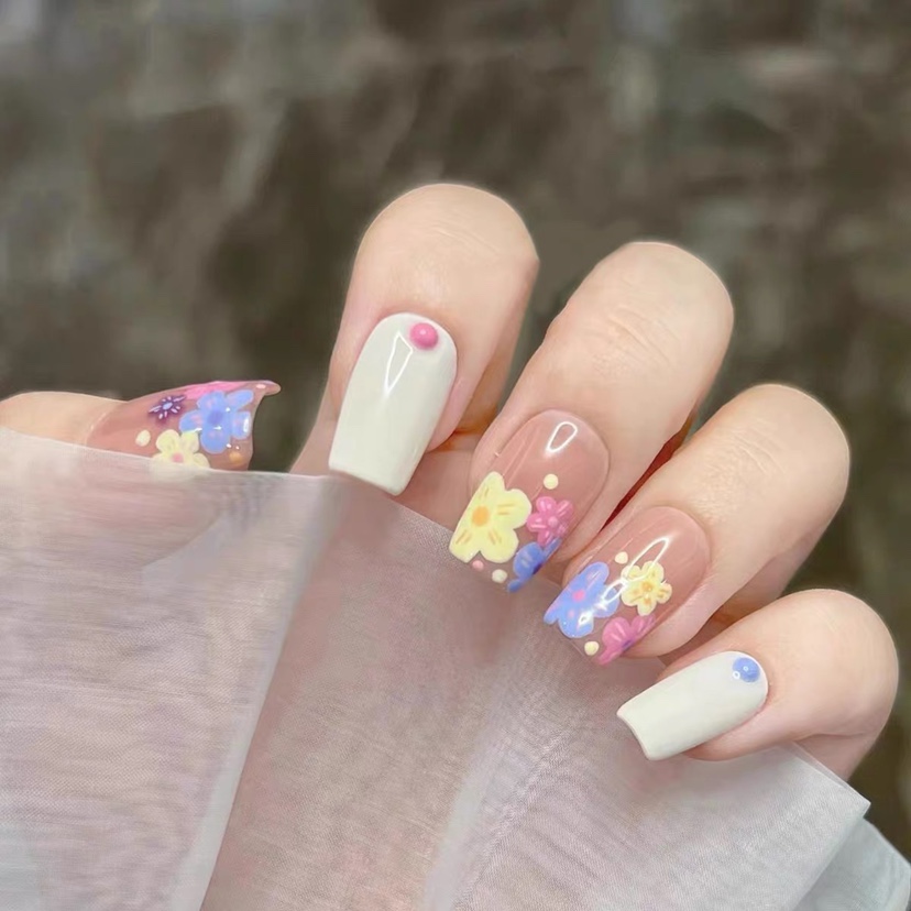 媛满花花夏日彩色花朵纯手工穿戴美甲指甲贴片短款