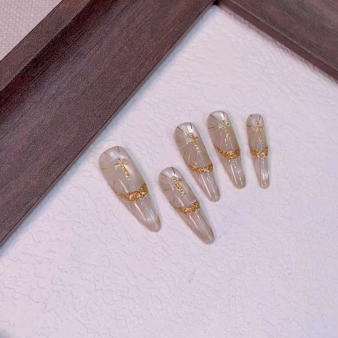 媛满【神谕圣光】猫眼十字架法式贝拉姐高级感戴甲美甲长短款新款