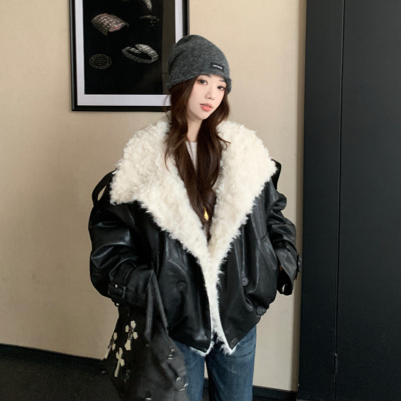 羊羔绒外套女冬2025新款PU皮衣短外套女加绒加厚保暖环保皮草大衣