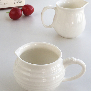 白色简约ins奶壶带手柄陶瓷咖啡奶盅奶罐 出口订单 Annie Garden