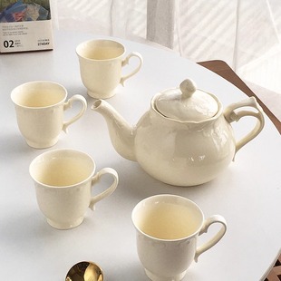 欧式 外贸出口 精美浮雕边陶瓷奶黄下午茶咖啡冷水壶 Garden Annie