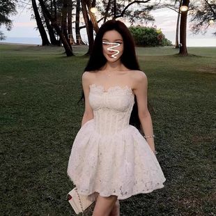 法式芭蕾风纯欲重工蕾丝抹胸裙女度假性感收腰抹胸鱼骨连衣裙礼服