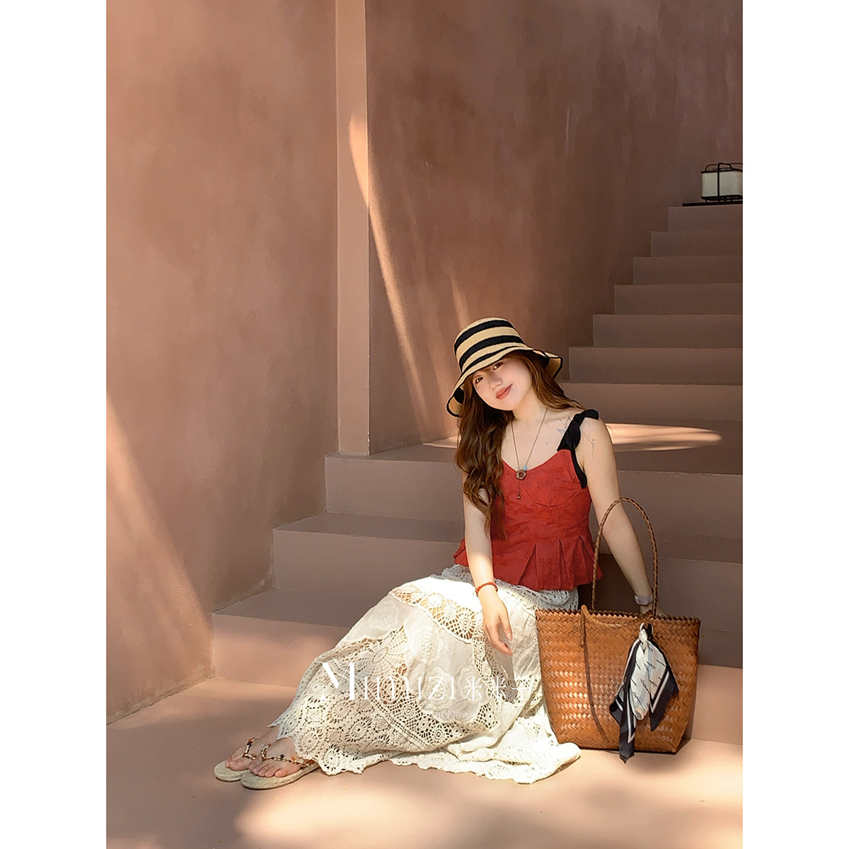 米米子微胖大码胖mm“山野莓莓”甜美风百搭烧花无袖刺绣纯色吊带