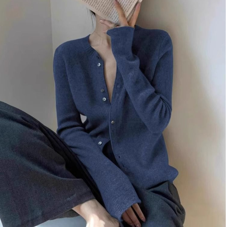 慵懒小香风纯色长袖圆领针织开衫女2025春季新款修身显瘦百搭上衣