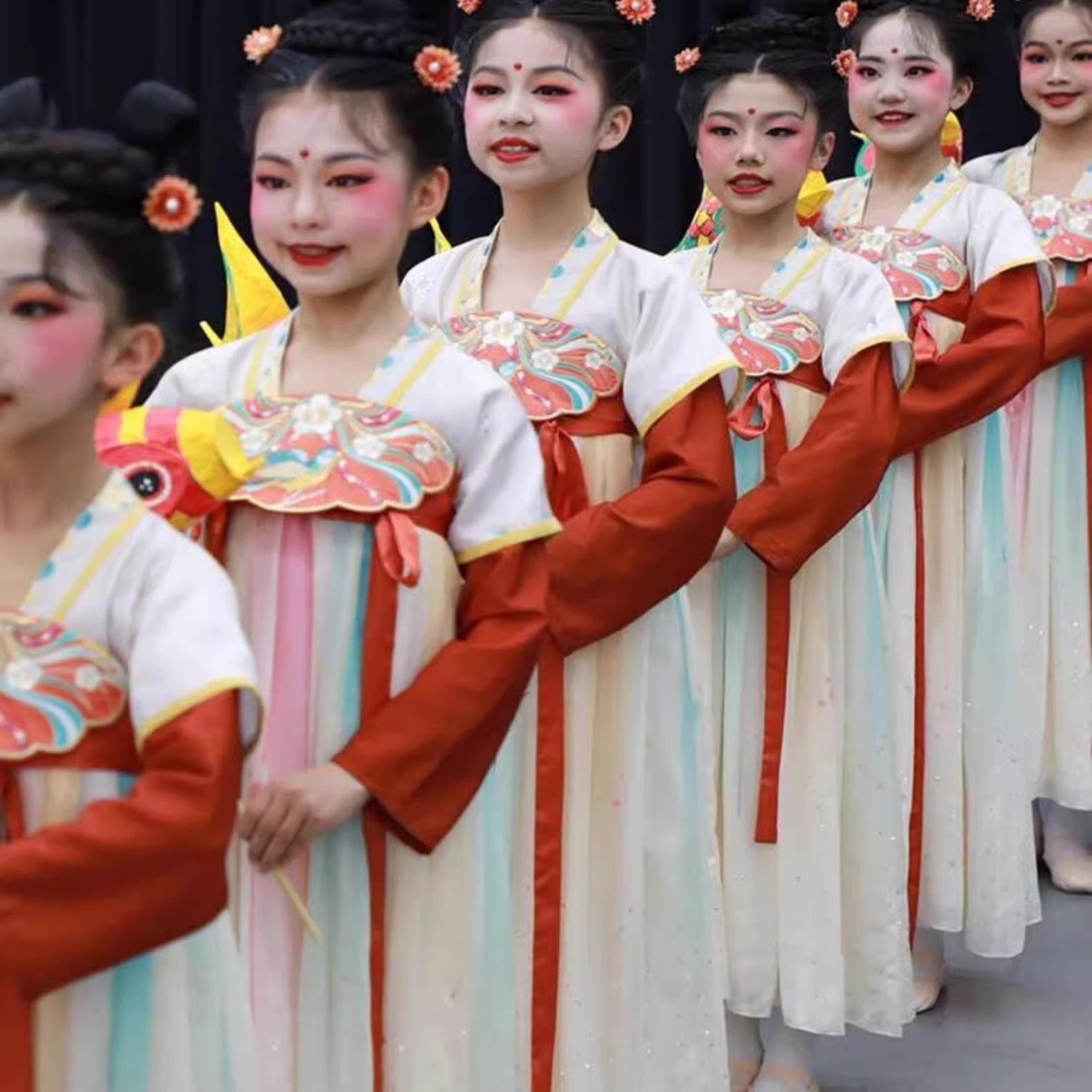 俏元夕演出服戏渔灯舞蹈道具福娃戏鱼灯服装正月十五夜古典舞女