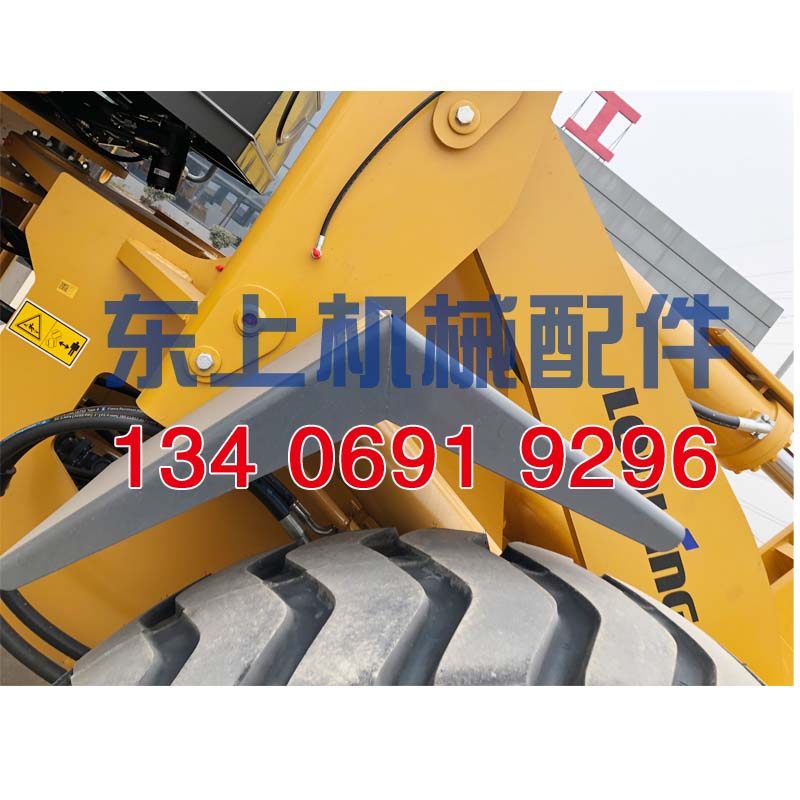 龙工装载机铲车配件 855n 855b 50c 853 850铲车右挡泥板总成